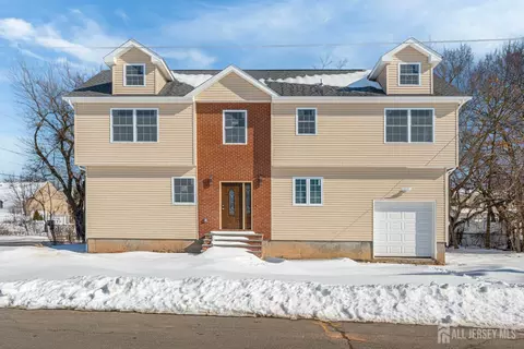 31 Davis Ave, Somerset, NJ 08873