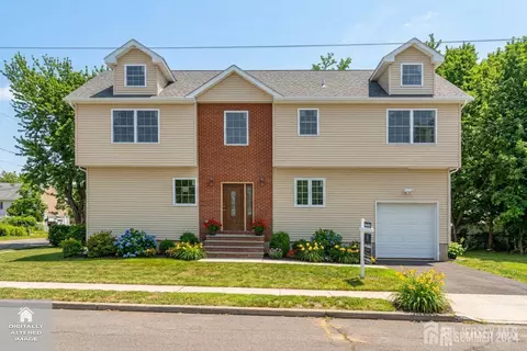 31 Davis Ave, Somerset, NJ 08873