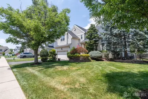 4 Winchester Ct, Matawan, NJ 07747
