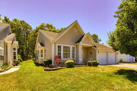 20 Valley Stream Pl, Barnegat, NJ 08005