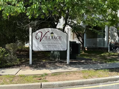 85 Liddle Ave, Edison, NJ 08837