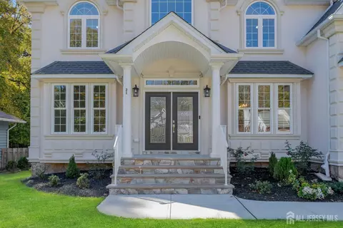 Exterior - 21 King St, Edison, NJ 08820 photo 2 of 7