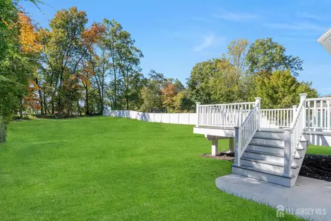 Exterior - 21 King St, Edison, NJ 08820 photo 6 of 7