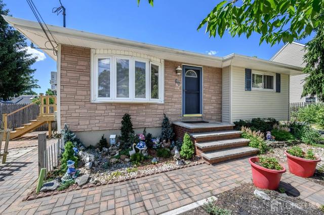 60 Tyndale Ave, Monroe, NJ 08831