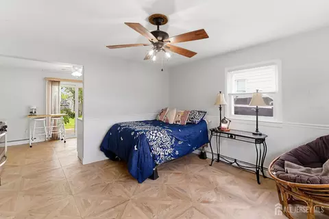 Bedroom - 16 E Pleasant Ave, Sewaren, NJ 07077 photo 1 of 5