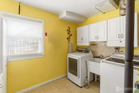 Other - 16 E Pleasant Ave, Sewaren, NJ 07077 photo 4 of 11