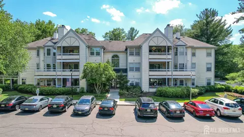 120 Acadia Ct #11, Princeton, NJ 08540