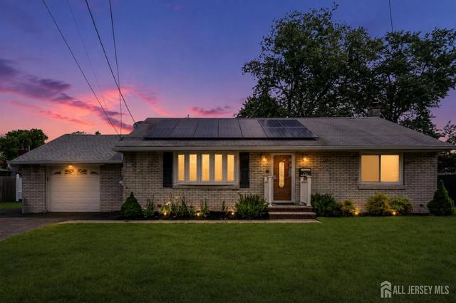 421 Rock Ave, Piscataway, NJ 08854