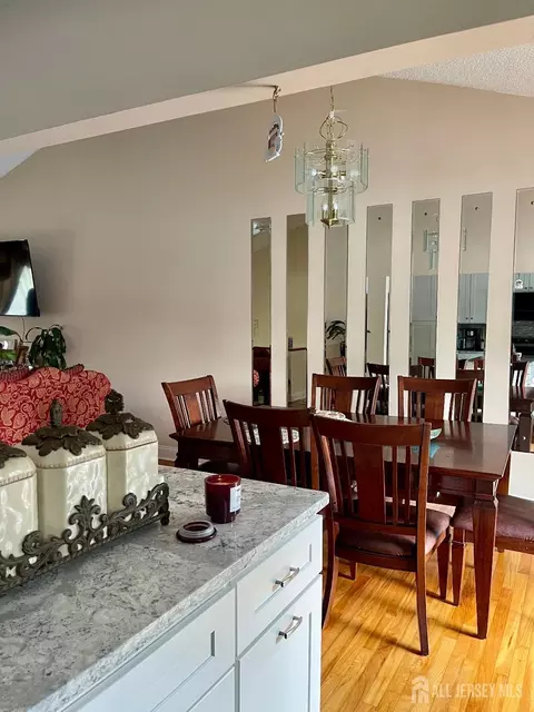 Dining - 101 Lee Dr, Middlesex, NJ 08846 photo 1 of 3