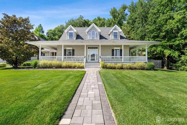 24 Kerr Ln, Matawan, NJ 07747