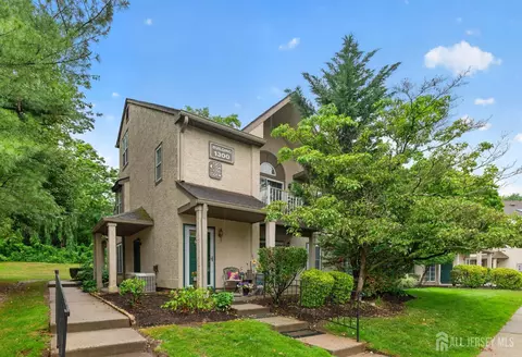 1308 Commons Dr #8, East Brunswick, NJ 08816