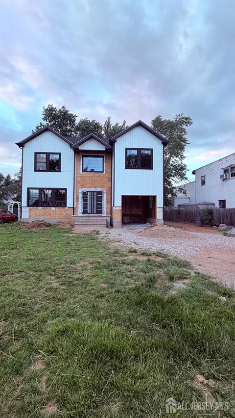 14 S Hill Rd, Colonia, NJ 07067