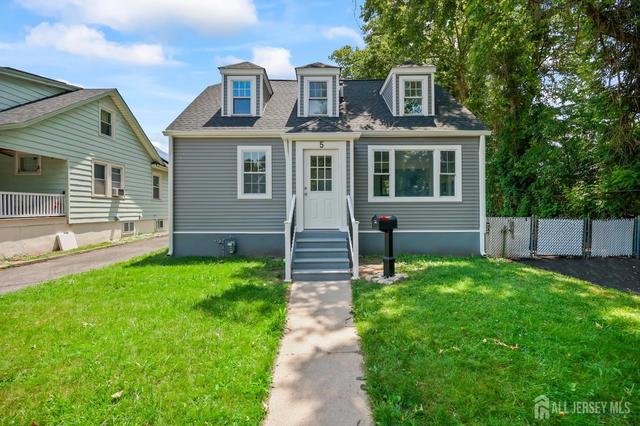 5 Monument Ave, Hamilton, NJ 08619