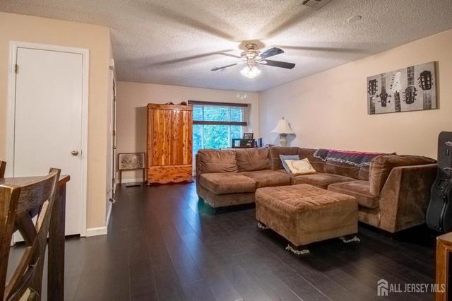 16 Nicholas Ct, Spotswood, NJ 08884