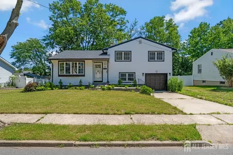 33 Larchmont Rd, Edison, NJ 08837