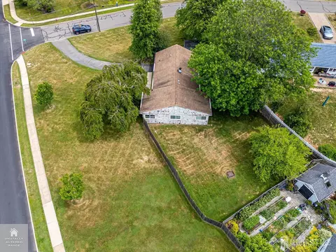 18 Stanworth Rd, South Brunswick, NJ 08824