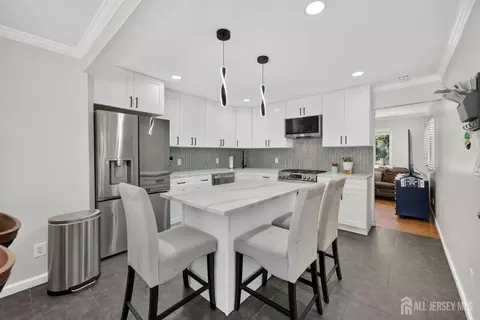 640 Forrest Ave, South Amboy, NJ 08879
