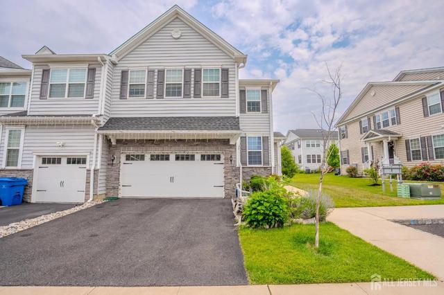 7 Jasmine Dr, Monroe, NJ 08831
