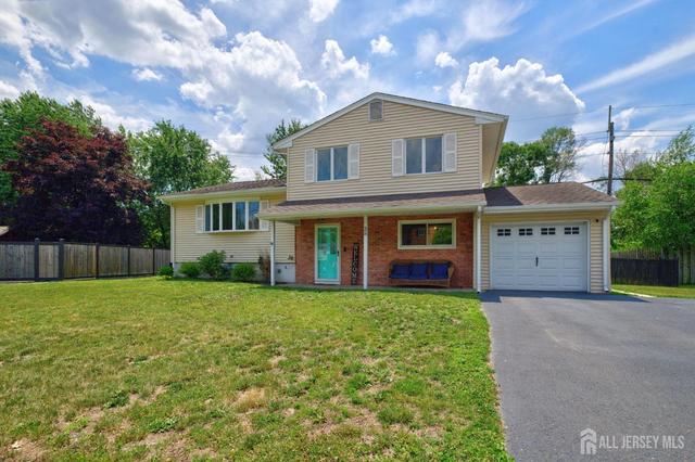 38 Bruce Ct, Milltown, NJ 08850
