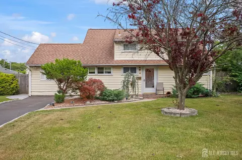 4 Farmbrook Dr, Old Bridge, NJ 08857 photo 6