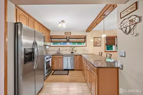 4 Farmbrook Dr, Old Bridge, NJ 08857 photo 12