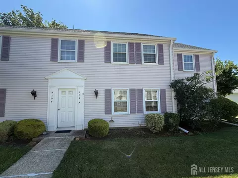 194 Madison Ln #A, Monroe, NJ 08831