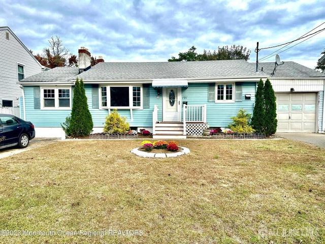 101 Perry St, Keyport, NJ 07735