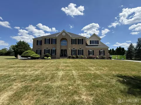 28 Renk Farm Dr, South Brunswick, NJ 08852
