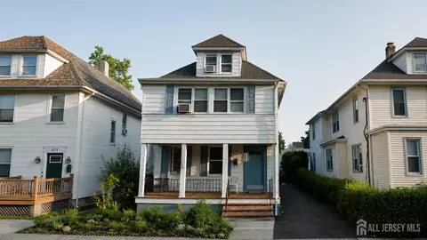 423 Magnolia St, Highland Park, NJ 08904
