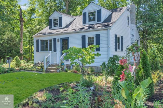 32 Bruning Ln, Spotswood, NJ 08884
