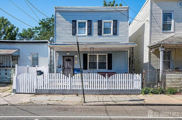 135 Fulton Ave, Jersey City, NJ 07305