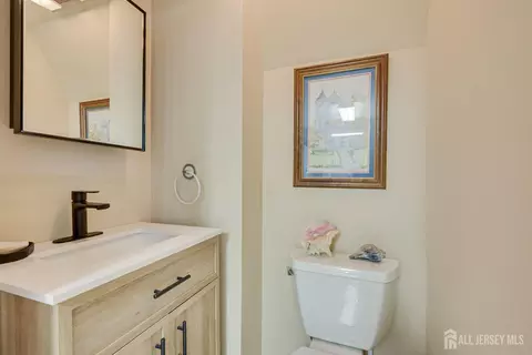 8 Adelphi Ct, Edison, NJ 08837 photo 26