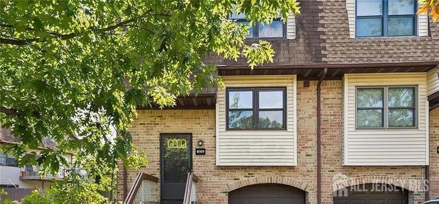 6101 N Oaks Blvd N, North Brunswick, NJ 08902