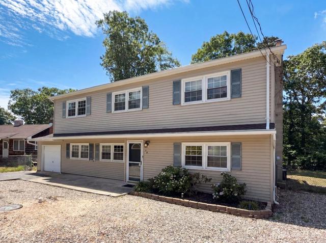 24 Hogan Ct, Little Egg Harbor, NJ 08087