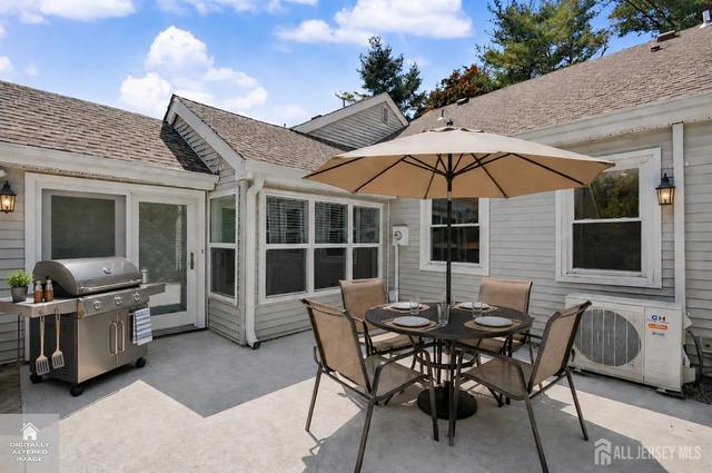 6 Plaza De Las Flores #C, Freehold, NJ 07728