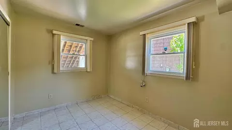 19 Library Pl, Edison, NJ 08820 photo 17