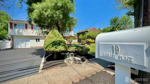 19 Library Pl, Edison, NJ 08820 photo 2
