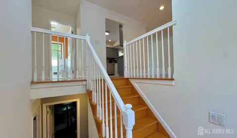 19 Library Pl, Edison, NJ 08820 photo 4
