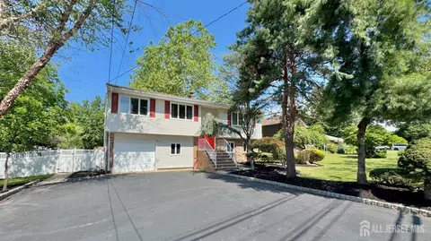 19 Library Pl, Edison, NJ 08820 photo 3