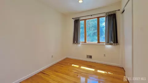 19 Library Pl, Edison, NJ 08820 photo 14