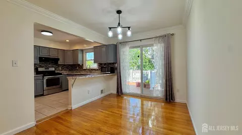 19 Library Pl, Edison, NJ 08820 photo 6