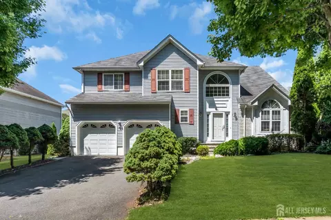 26 Brandywine Dr, Matawan, NJ 07747