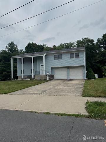 47 Inwood Dr, Milltown, NJ 08850