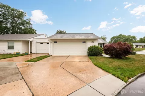 286 Tabor Rd # -B, Monroe, NJ 08831 photo 2