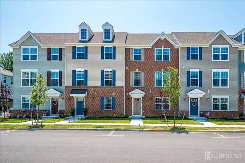 220 Anchor Way, Cliffwood, NJ 07721