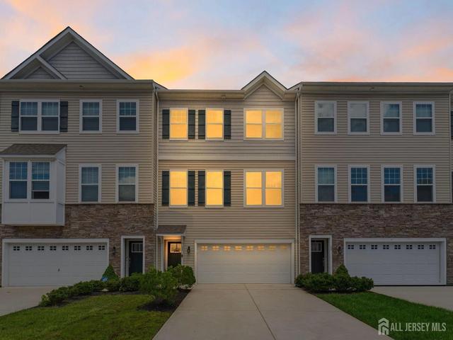 33 Sullivan Way, Evesham, NJ 08053