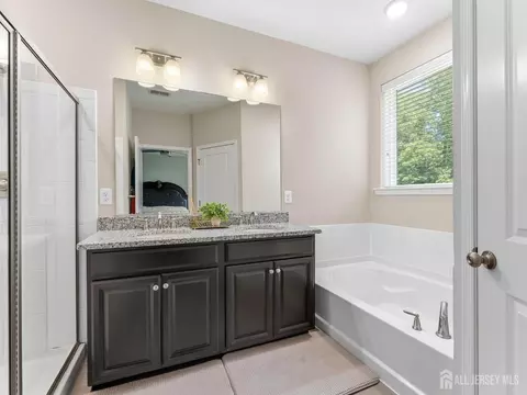 33 Sullivan Way, Evesham, NJ 08053 photo 4