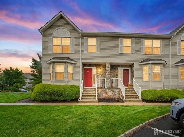 57 Victoria Dr, Somerset, NJ 08873