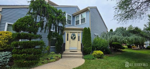 4 Wingate Ct #A, Monroe, NJ 08831