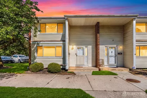1 Quincy Cir, South Brunswick, NJ 08810